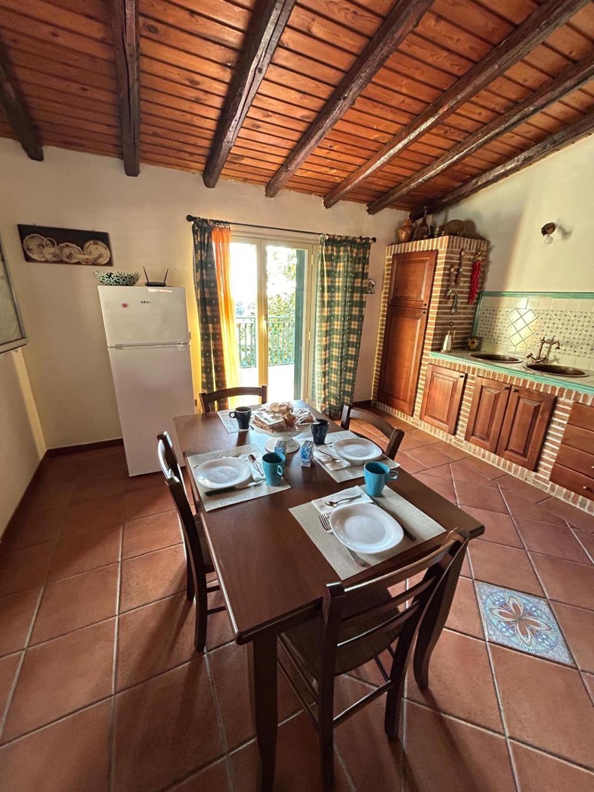 Otium54 Apartment Ragalna Esterno foto